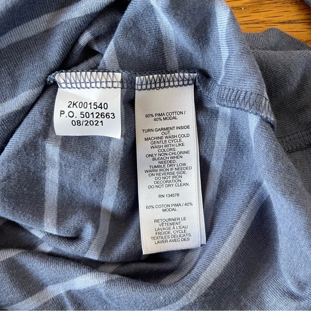 Vineyard Vines Blue Grey Striped 3/4 Long Sleeve Top Size Small NWT - Picture 4 of 5
